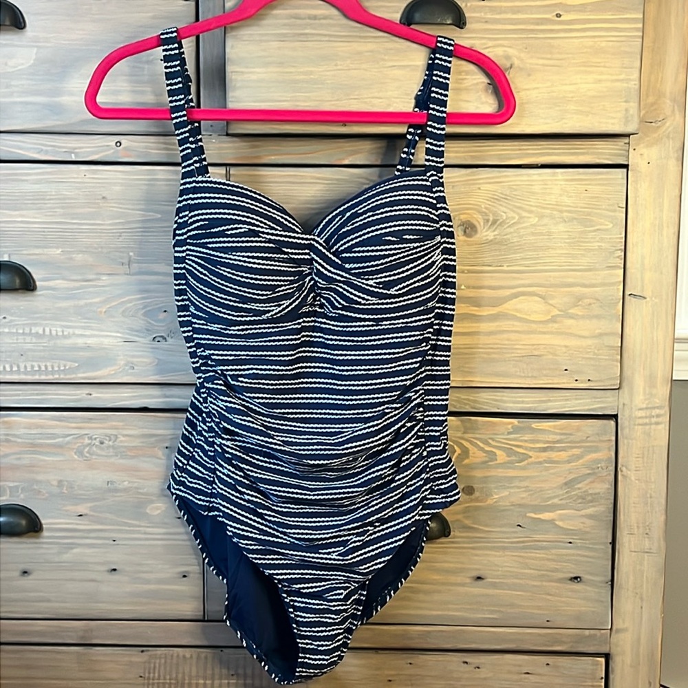 EUC Niptuck swim bathing suit sz 10